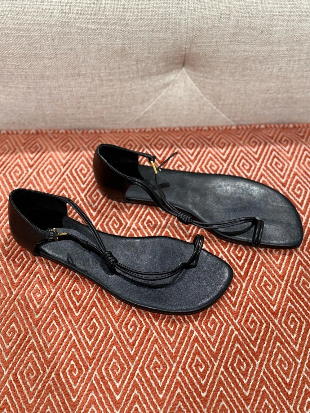ZARA FLAT SANDALS WITH KNOTTED TOE STRAP Sz 8 - Picture 4 of 7